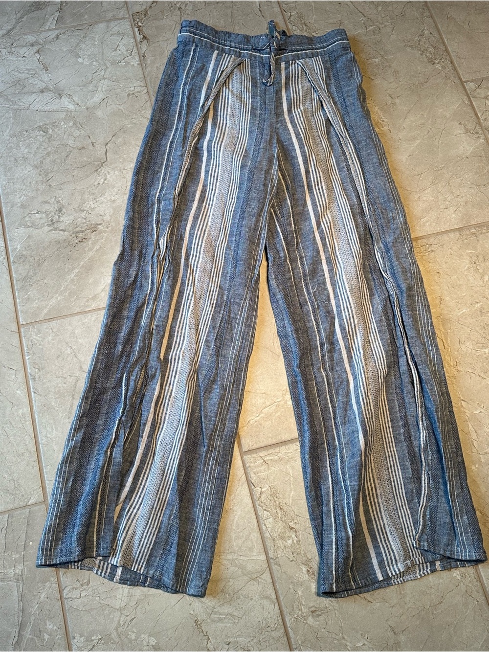 Soft flowy slit leg XS beach pants boho Express blue stripe elastic waist soft